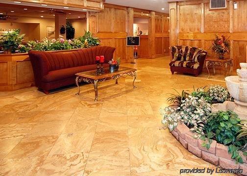 Econo Lodge Baytown Interior photo